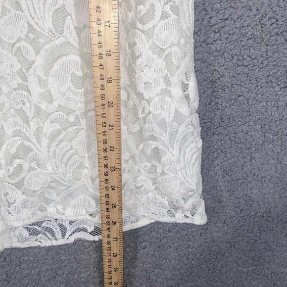 Chico's Top Womens 1 White Floral Lace Slit Back Cap Sleeves Zip Back Casual - Picture 8 of 12